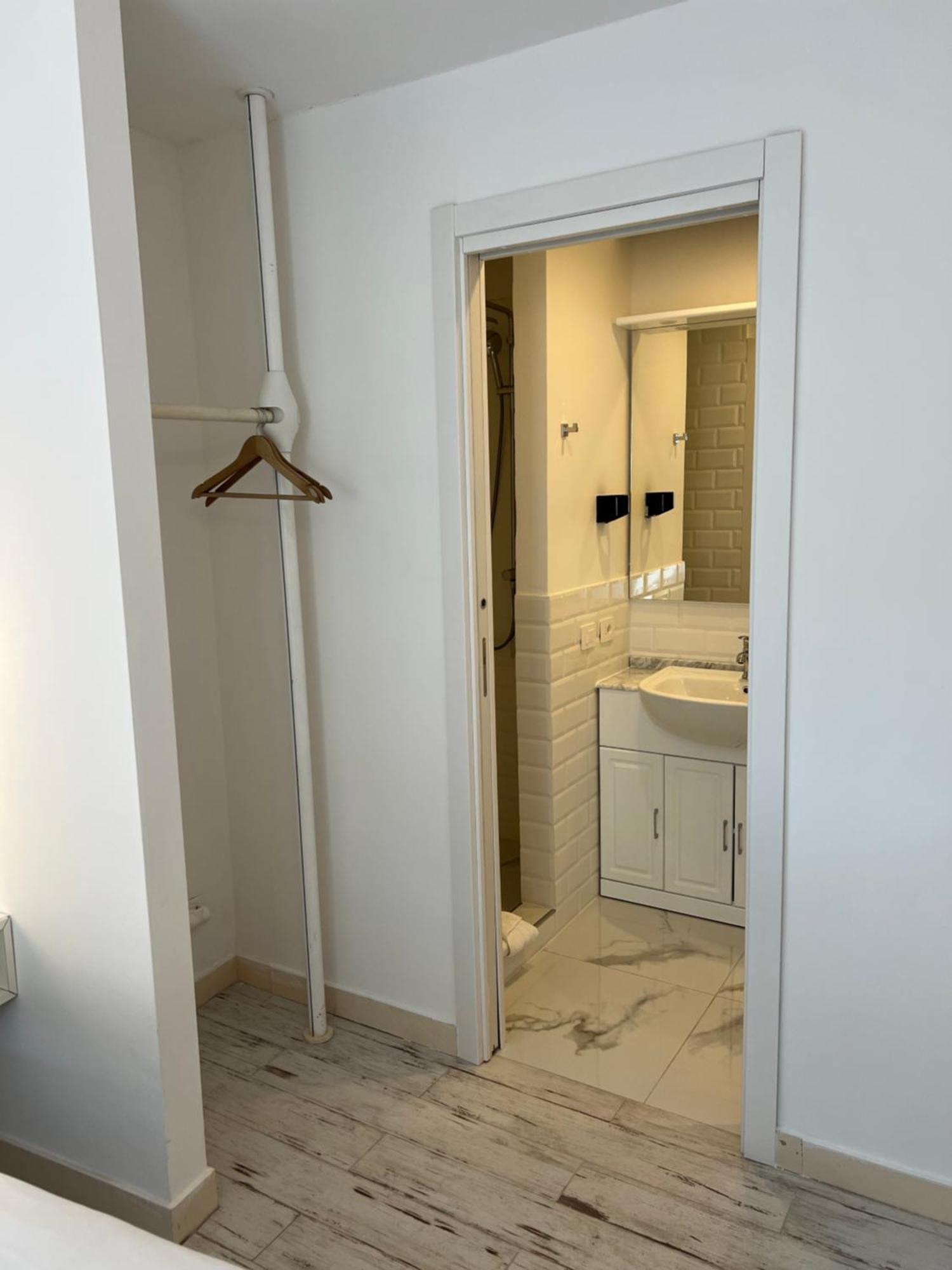 Maison D' Orange - Bed & Breakfast